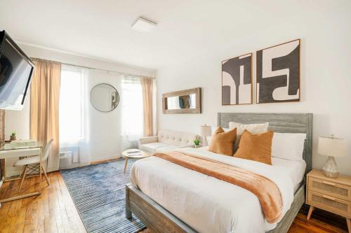 Peter Cooper Village Apartment | 26-3A STUDIO Gramercy W D Outdoor Courtyard