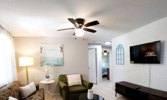 Regency Park Apartment | #27 π The Belleview Cottage Joyful Moments Vacat