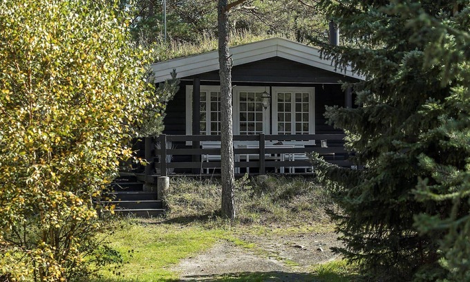 Pedersker House | 2705 Nexø - Møllestien 13