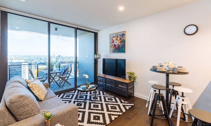 South Brisbane Apartment | 2BD Apt W/Spectacular City Views/Free carpark