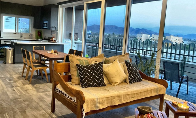 Cerritos Condo | 2BD Condo Cerritos Beach with Pool