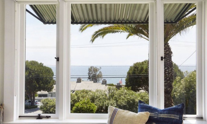 Summerland House | 2Bd Ocean View Apartment - Surf