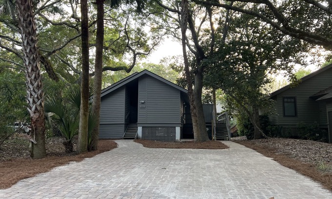 West Beach Cottage | 2BR 2BA Oceanwoods Cottage, Short Walk to the Beach and Park
