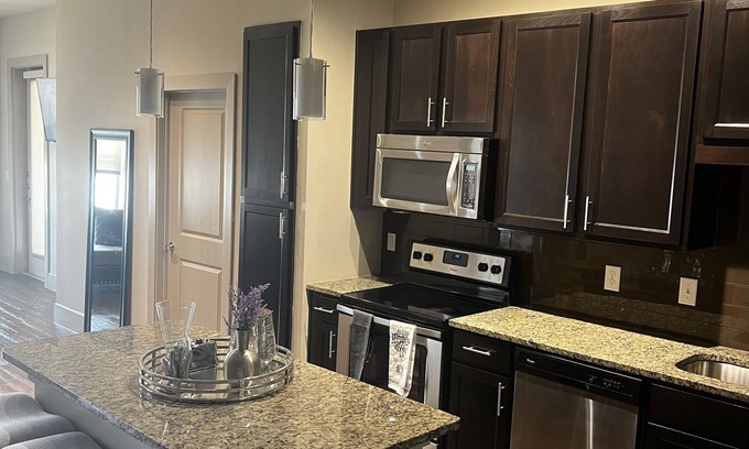 Memorial Apartment | 2BR Apartment