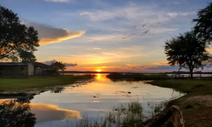 Fort McCoy House | 2BR Cottage on Lake Kerr, close to Silver Glenn Springs/Salt Springs