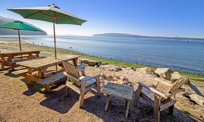 West Beach Cabin | 2BR Deluxe Beachfront Cabin on walk-out west-facing beach!