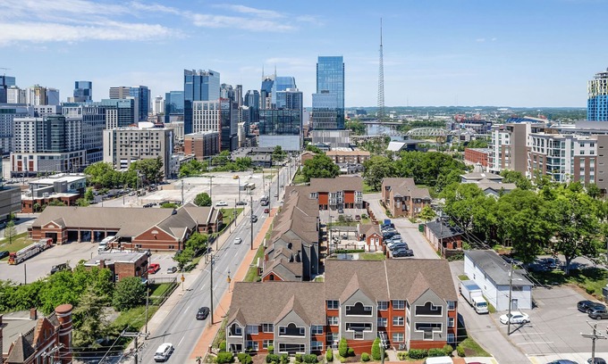 Rutledge Hill House | 3 Baths! Walk 2 Broadway! Free Parking!
