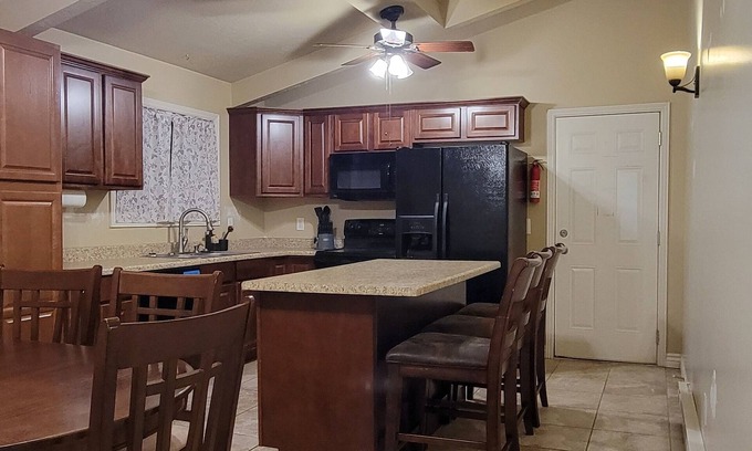 Magna House | 3 Bed 1 Bath in SL county. Enjoy quiet country living close to Salt Lake City.