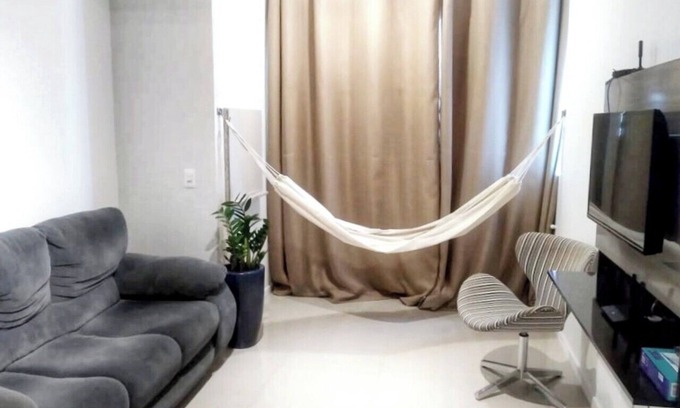 Nacoes Apartment | 3-bedroom apartment 600m from beach