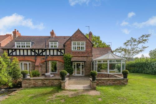 Thelwall House | 3 Bed in Thelwall oc-c29954