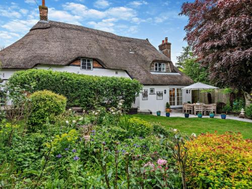 Blandford Saint Mary House | 3 bed property in Blandford Forum 83442