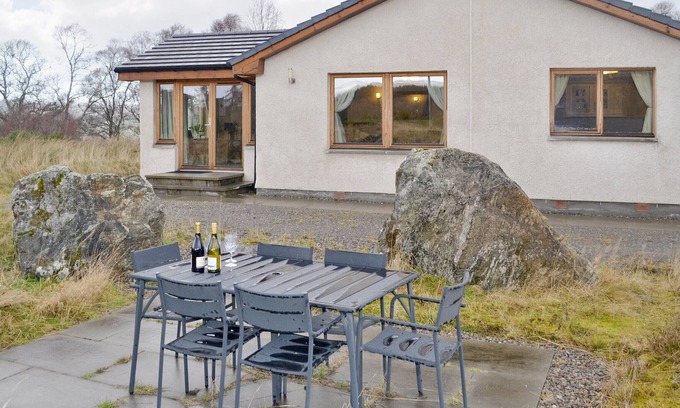 Farr Cottage | 3 bedroom accommodation in Farr near Inverness