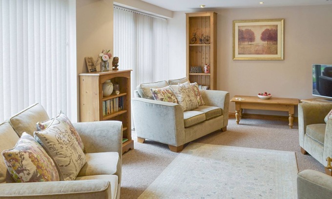 Cauldon Low Cottage | 3 bedroom accommodation in Waterhouses, near Leek
