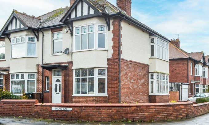 Tynemouth Cottage | 3 bedroom accommodation in Tynemouth