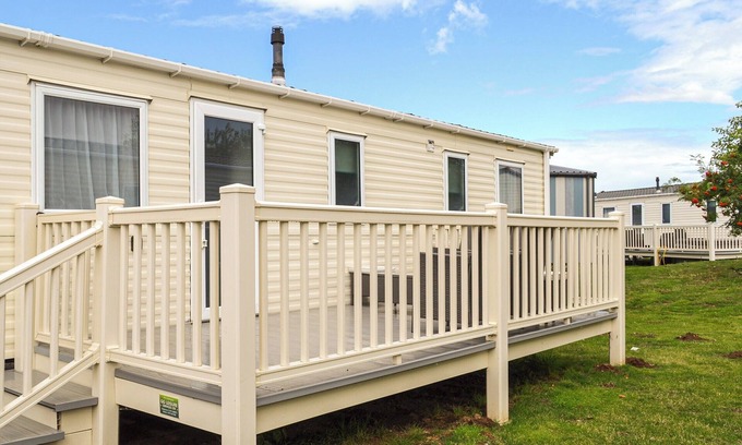 Tattershall Cottage | 3 bedroom accommodation in Tattershall, near Horncastle