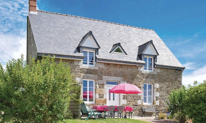 Vergoncey House | 3 bedroom amazing home in Vergoncey