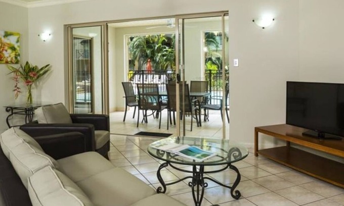 Cairns North Apartment | 3 Bedroom Apartment(Home Three Bedroom - 2 nights)