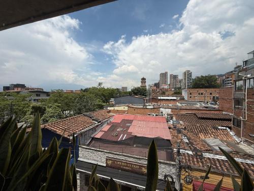 La Candelaria Apartment | 3 bedroom apartment, with arcade machine - 1 block from lleras park p7