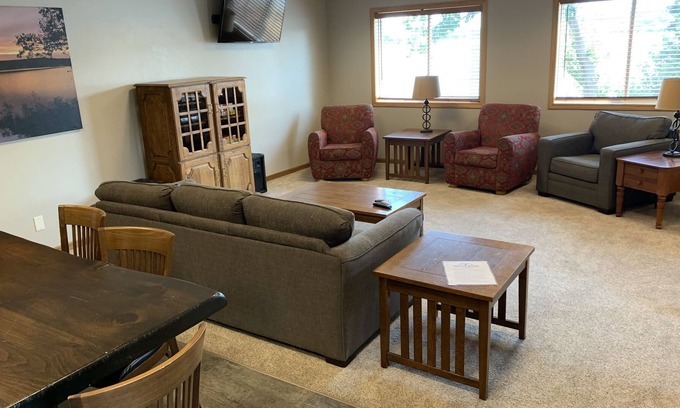 Okee Apartment | 3 Bedroom Bay View Suite