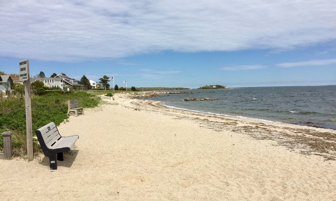 Mattapoisett Cottage | 3 Bedroom Cottage just steps to Private Beach! Pet Friendly!