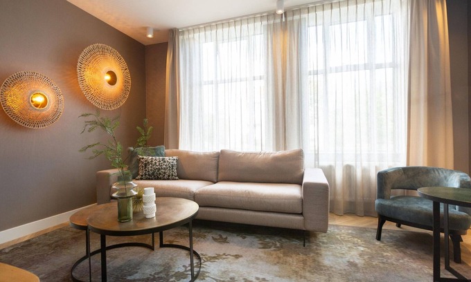 The Hague Center House | 3-bedroom duplex apartment in Den Haag