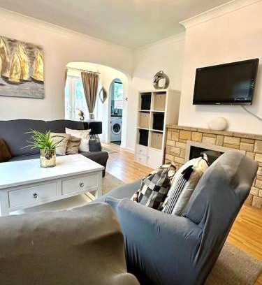 Bray on Thames House | 3 Bedroom Homely Retreat near Slough