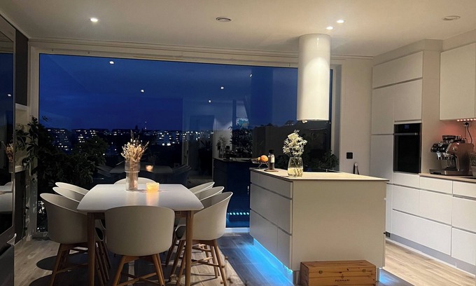 Trondheim House | 3-bedroom house in Trondheim with private rooftop and jacuzzi