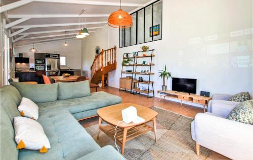Colonzelle House | 3 Bedroom Lovely Home In Colonzelle