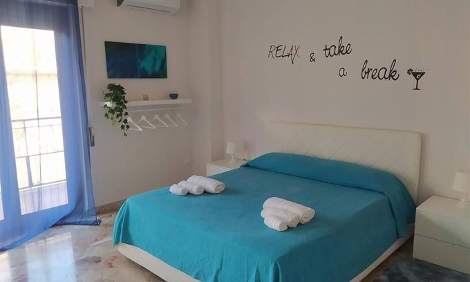Kalsa House | 3 Bedroom Private vacation home in Palermo