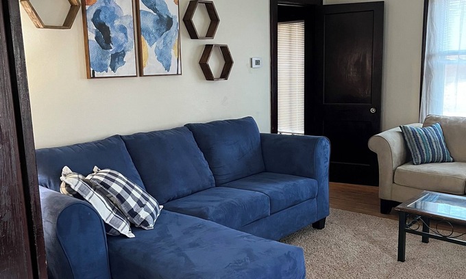 Bridgeton House | 3-BR house in serene Bridgeton 10 mile from Airport WiFi AC. Enjoy peaceful stay