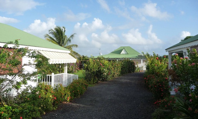 Le Bourg Cottage | 3 Gites in the calm