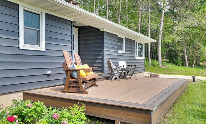 Onalaska House | 3 Mi to Lake Onalaska: Quaint Home w/Prairie View