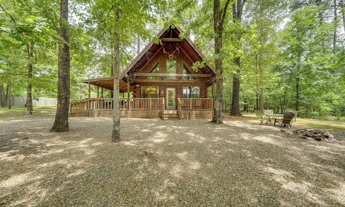Broken Bow Cabin | 3 Mi to State Park & Lake: Broken Bow Cabin!