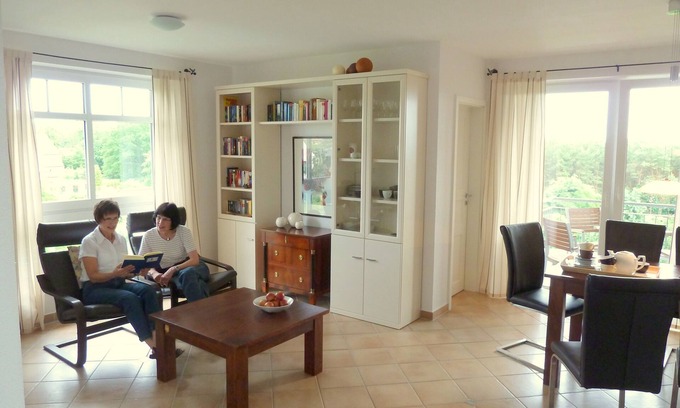 Zinnowitz Apartment | 3-room apartment, 61sqm, swimming pool u. Sauna about 8 minutes to the beach, WiFi