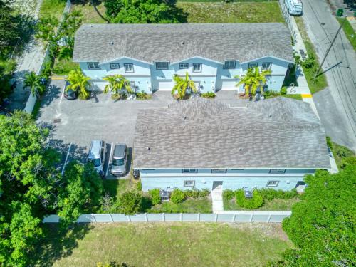 Downtown Fort Lauderdale Villa | 30 Guests 3 Identical Brand New Townhomes in Downtown Fort Lauderdale
