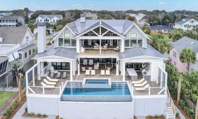 Isle of Palms House | 3108 Palm by AvantStay | Oceanfront, Private Pool, Incredible Views