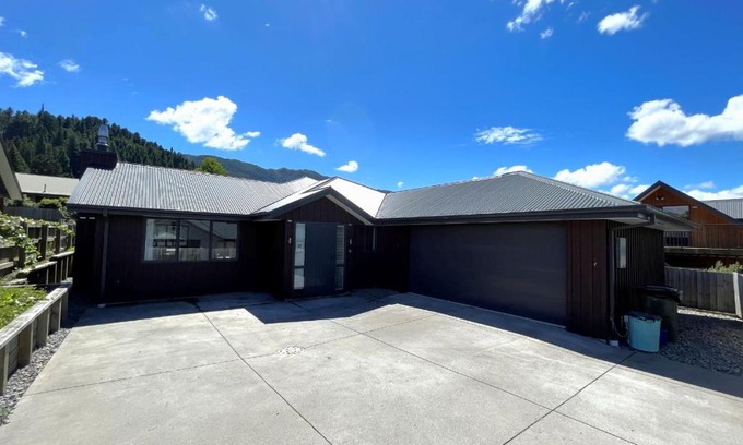 Hanmer Springs House | 32 Rutherford Crescent