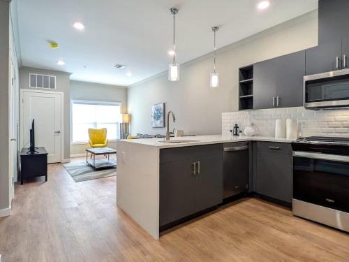 Dunellen Apartment | 321 Modern 1BR Apt Walk to NJT