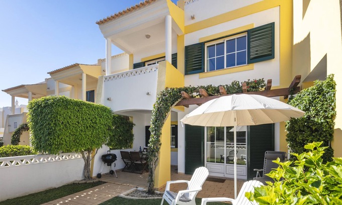 Carvoeiro Ski Chalet | 33 Terraços de Benagil (Casa Madeleina)