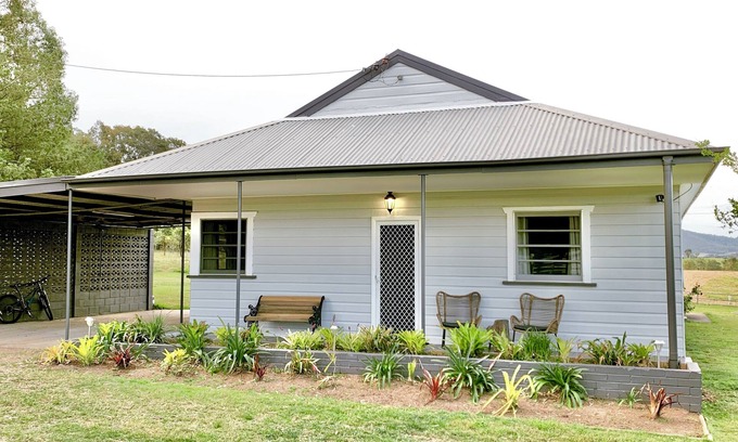 Stanhope Cottage | 36 Acre Hideaway Hunter Valley Cottage
