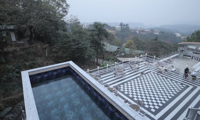 Kune N.m. Hotel | 360 South, Khandala