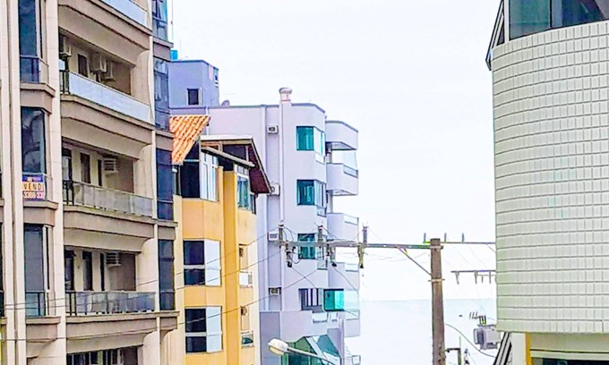 Itapema Apartment | $ 367/day. Foot in the Sand, Sea View, Balcony 20m2 with barbecue, 3qtos.