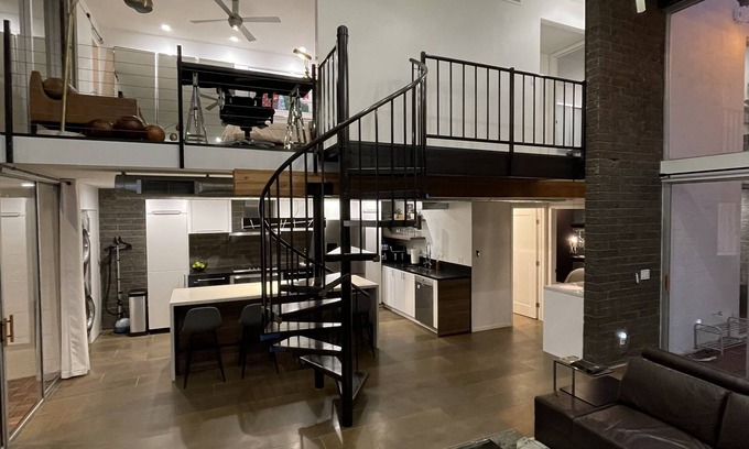 Mesa House | 3b/2b "Beadle Box" Architectural Loft w/Doghouse + Golf