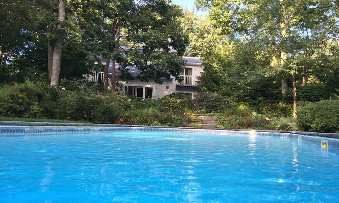 East Hampton House | 3Bd/3.5Ba Home with a secluded Garden Paradise With Heated Pool & Spa