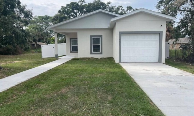 New Malibu House | 3BD/3BTH Home Near Downtown Orlando