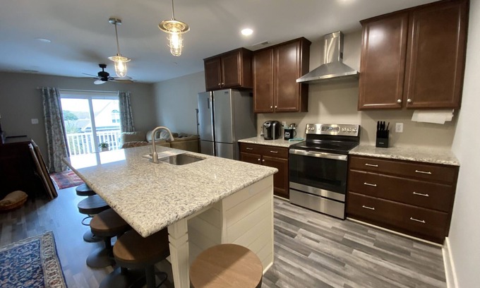 Dutton Apartment | 3BR 2BA with views of the Piankatank River! New construction.
