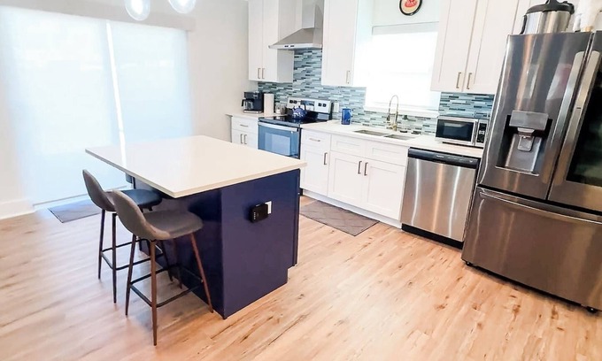 Government Hill House | 3BR/2BTH 2mi-Ft Sam Houston, Downtown, The Pearl