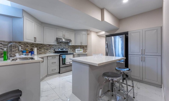 Brampton Apartment | 3BR Hideout Basement w/King Bed & Free Parking!