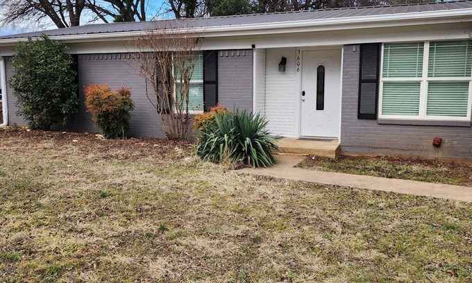 Belton House | 3BR House Near Belton Lake