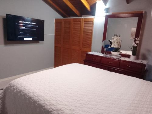 Rhyne Park Village Apartment | 3CsMontego Bay